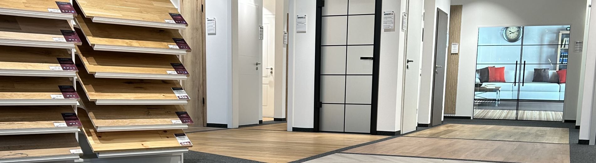 Ausstellung für Bodenbeläge, Fenster, Türen, Fliesen